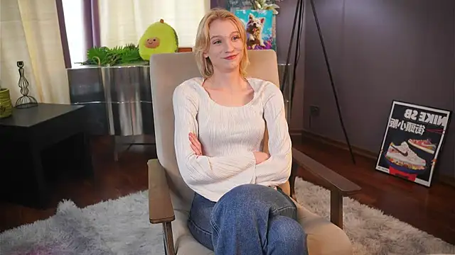 Snapshot of GildaThurgood chatting on April 10, 2026, 5:34 am GildaThurgood online show from April 10, 2026, 5:34 am