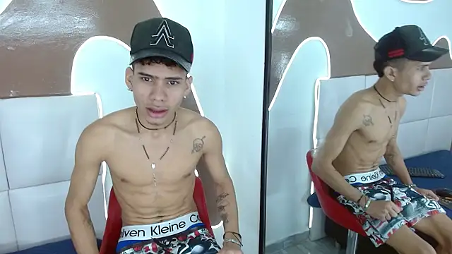 Snapshot of Skinny_cute_Alyer chatting on April 13, 2026, 3:01 am Skinny cute Alyer online show from April 13, 2026, 3:01 am