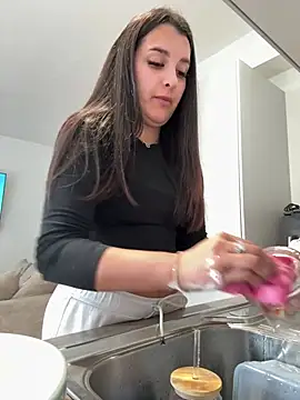 Miavelvetxoxo online show from April 16, 2026, 12:39 pm