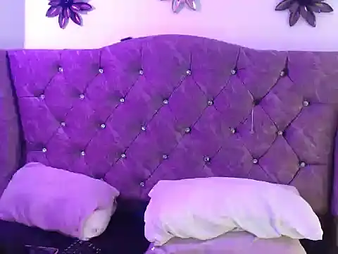 Sofia rosse69 online show from April 16, 2026, 7:14 pm