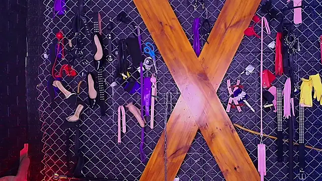 Bellatrix Infernal BDSM online show from May 15, 2026, 4:08 am