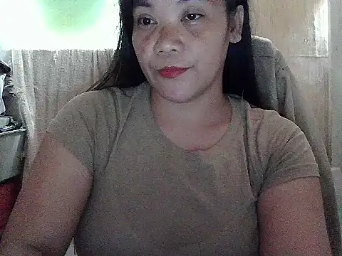 holdmetight21 online show from April 22, 2026, 5:54 am