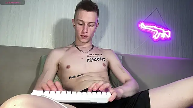 Travis Gracile online show from May 22, 2026, 7:59 am