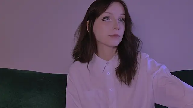 Snapshot of claire_bennett_ chatting on April 15, 2026, 1:23 am claire bennett online show from April 15, 2026, 1:23 am