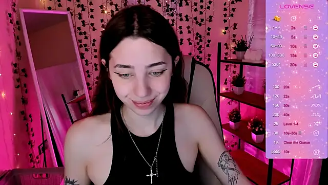 CharliGrace  online show from May 17, 2026, 7:28 am