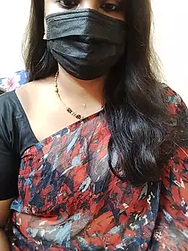 Stephaniee27 online show from May 25, 2026, 6:19 am
