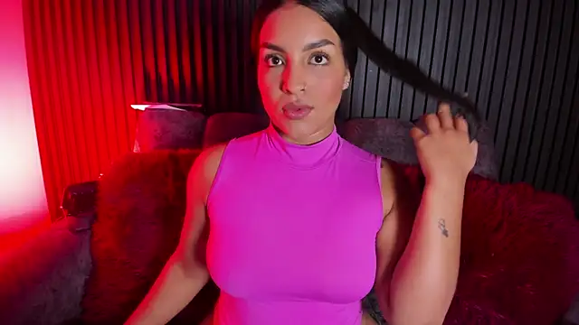 LongHair Queen online show from June 9, 2026, 5:57 pm