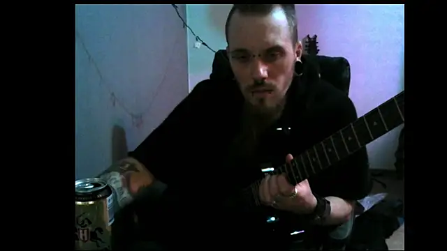 THatRandomMetalHead online show from April 17, 2026, 11:08 pm