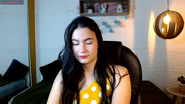 Snapshot of rosaleia_ chatting on May 24, 2026, 5:12 am rosaleia online show from May 24, 2026, 5:12 am