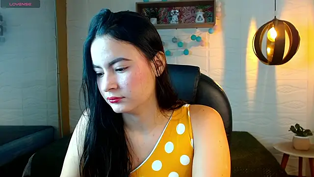 Snapshot of rosaleia_ chatting on May 26, 2026, 3:57 am rosaleia online show from May 26, 2026, 3:57 am