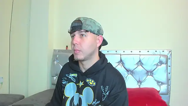 matthew gill online show from April 12, 2026, 2:44 pm