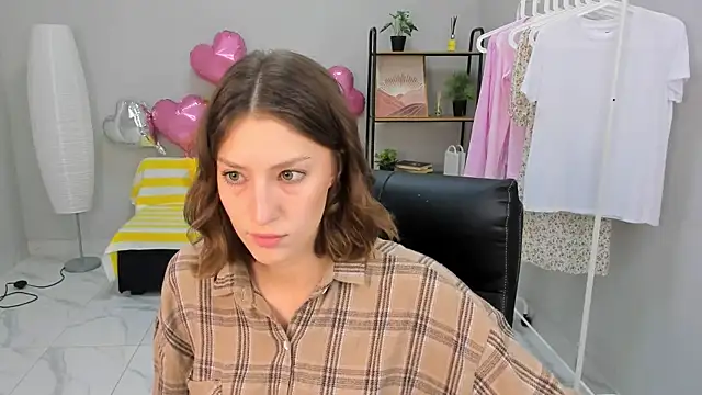 Freya Belis online show from April 28, 2026, 10:09 am