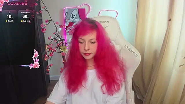 Snapshot of InfernoKitten chatting on April 14, 2026, 1:11 am InfernoKitten online show from April 14, 2026, 1:11 am