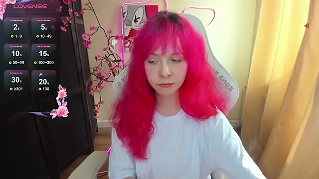 InfernoKitten online show from April 21, 2026, 2:51 am