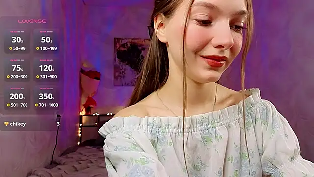 AuraLune   online show from June 4, 2026, 2:01 pm