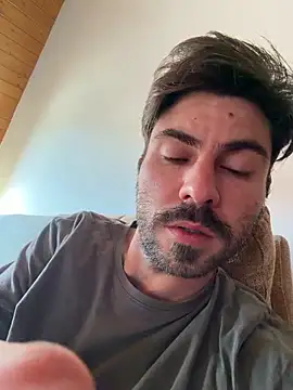 rumesp98 online show from April 19, 2026, 8:24 am