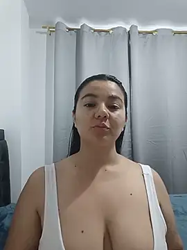 karoduq4 online show from June 6, 2026, 10:36 pm