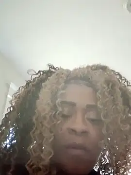 Snapshot of MarieMonroe_DickDownDownD chatting on April 13, 2026, 5:51 pm MarieMonroe DickDownDownD online show from April 13, 2026, 5:51 pm