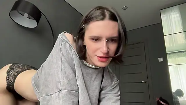 Niky Long online show from May 31, 2026, 1:07 pm