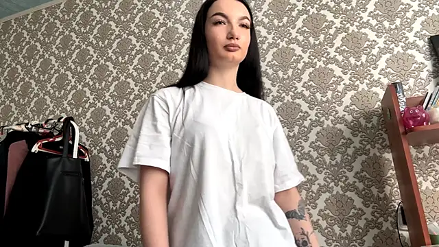 Snapshot of holoris chatting on April 13, 2026, 10:10 am holoris online show from April 13, 2026, 10:10 am