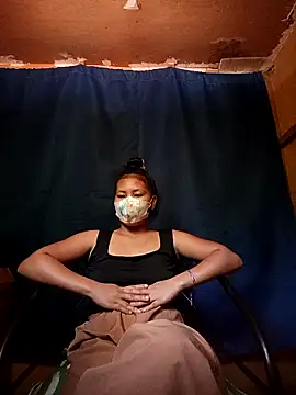 Charming05 online show from April 16, 2026, 12:44 am