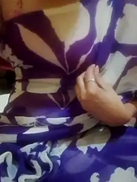 hottsexygirl online show from April 18, 2026, 6:34 pm