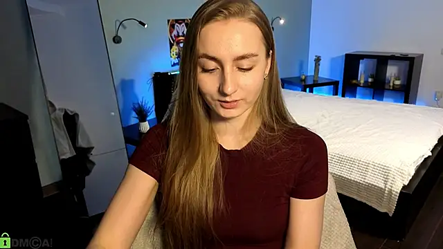 Snapshot of Your_Emily25 chatting on May 5, 2026, 8:55 am Your Emily25 online show from May 5, 2026, 8:55 am