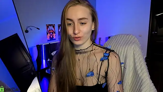 Snapshot of Your_Emily25 chatting on May 25, 2026, 7:58 am Your Emily25 online show from May 25, 2026, 7:58 am