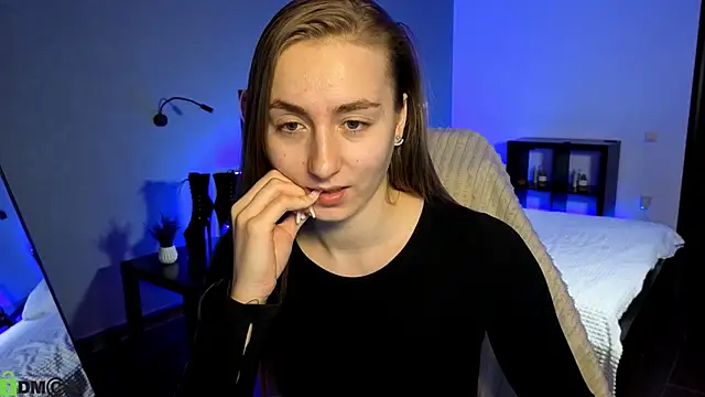 Snapshot of Your_Emily25 chatting on May 29, 2026, 8:01 am Your Emily25 online show from May 29, 2026, 8:01 am