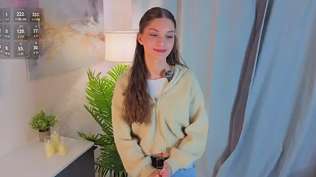 NatashaRieker online show from May 10, 2026, 3:33 am