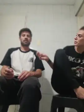 catsqueens online show from April 15, 2026, 4:08 am