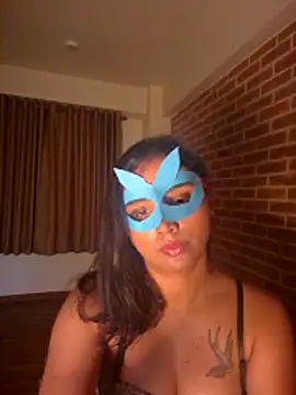 jellyyynspicyyy online show from April 15, 2026, 2:02 pm