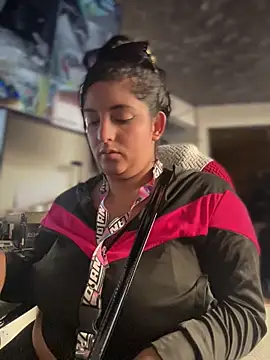 Paris  LS online show from April 14, 2026, 1:28 pm