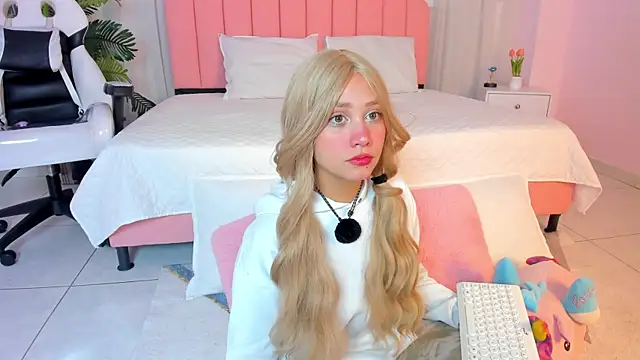 Snapshot of sweett_fire chatting on April 22, 2026, 5:25 pm sweett fire online show from April 22, 2026, 5:25 pm