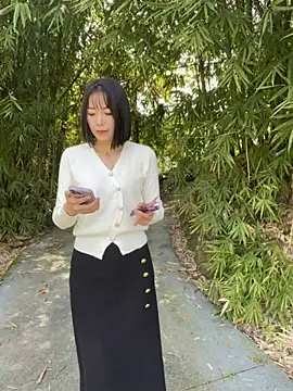 fafade2588 online show from April 17, 2026, 4:15 am