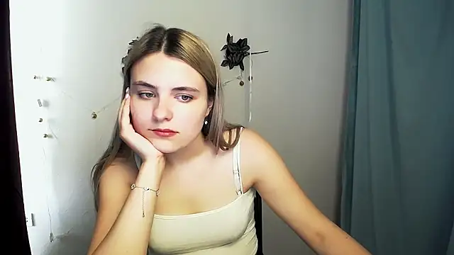  shy sabrina   online show from May 13, 2026, 3:09 pm