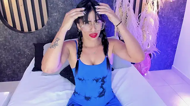 CatalinaRey online show from May 26, 2026, 11:17 am