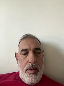 Snapshot of Calamar70 chatting on May 19, 2026, 8:15 pm Calamar70 online show from May 19, 2026, 8:15 pm