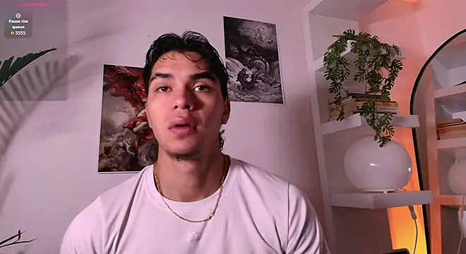 andyypalmer  online show from May 2, 2026, 5:56 am