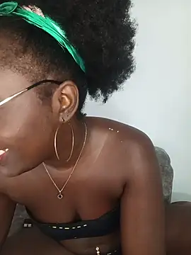 KaleaEbony online show from May 13, 2026, 5:27 am