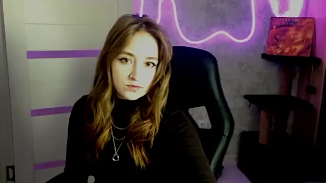 sara rosseee online show from April 21, 2026, 5:39 pm