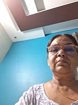 Shalini3456 online show from April 29, 2026, 6:58 pm