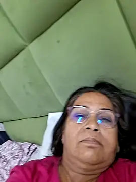 Shalini3456 online show from May 15, 2026, 6:59 pm