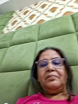 Shalini3456 online show from May 16, 2026, 7:05 am