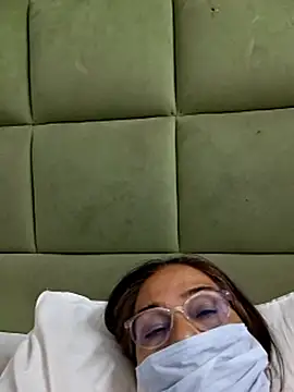 Shalini3456 online show from May 20, 2026, 7:42 pm