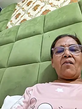 Shalini3456 online show from May 21, 2026, 10:00 am
