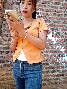 Elena Mia online show from May 16, 2026, 12:40 am