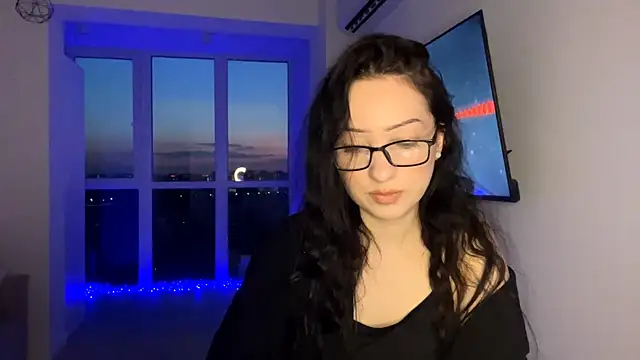 Meow Alika online show from May 5, 2026, 5:32 pm