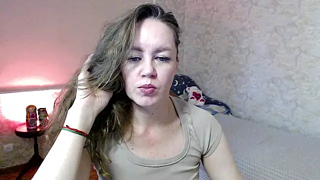 Fern Lust online show from June 10, 2026, 9:41 am