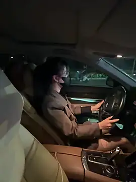 Luna-sexyy online show from April 23, 2026, 1:57 pm